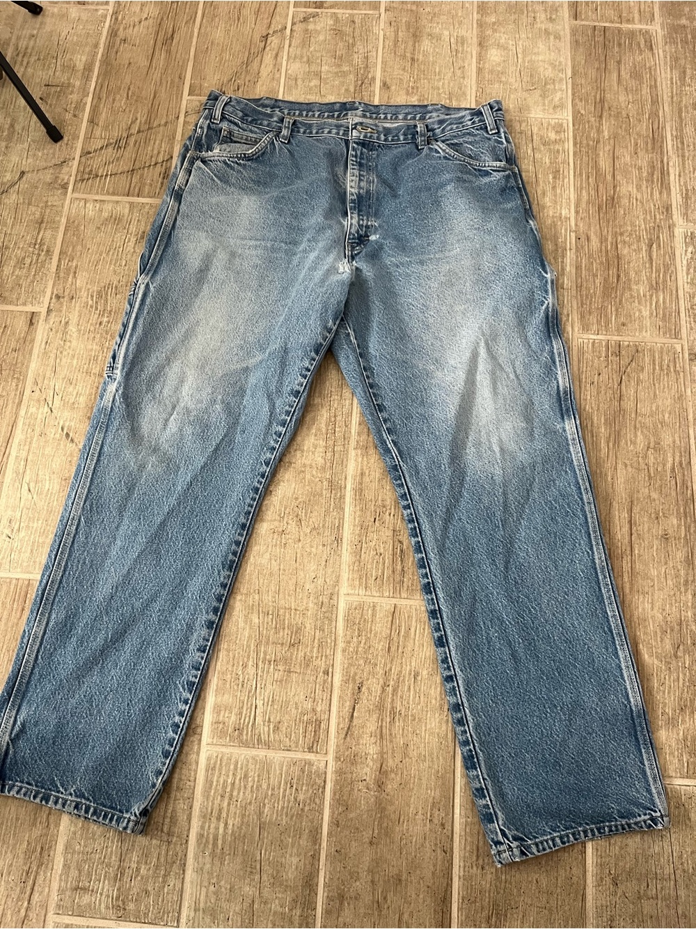 Dickies Men's Relaxed Fit light wash jeans size 40X32